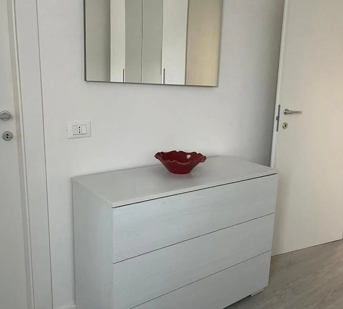 Bilocale Metro 4 - Linate Airport E Duomo 10 Min Apartment Milan Italy
